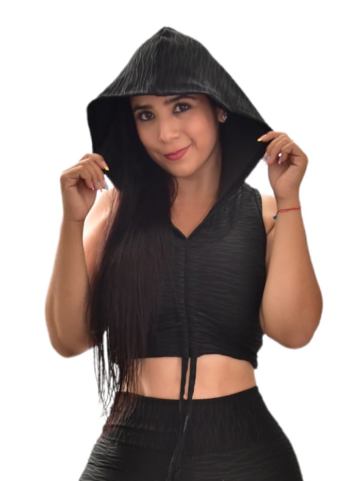 CROP TOP CAPUCHA TEXTURIZADA NEGRO OVERSILVER®